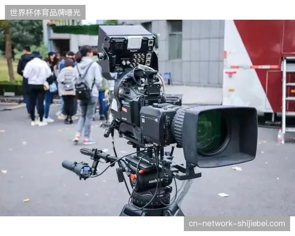 北京马拉松转播车调度中心如何实现医疗信号的秒级并轨传输